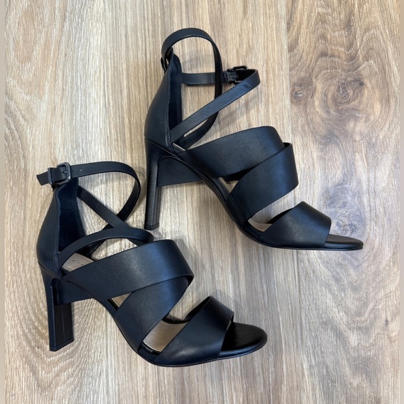 Gianni Bini Black Strappy Heels Size 8.5 EUC - Picture 1 of 5